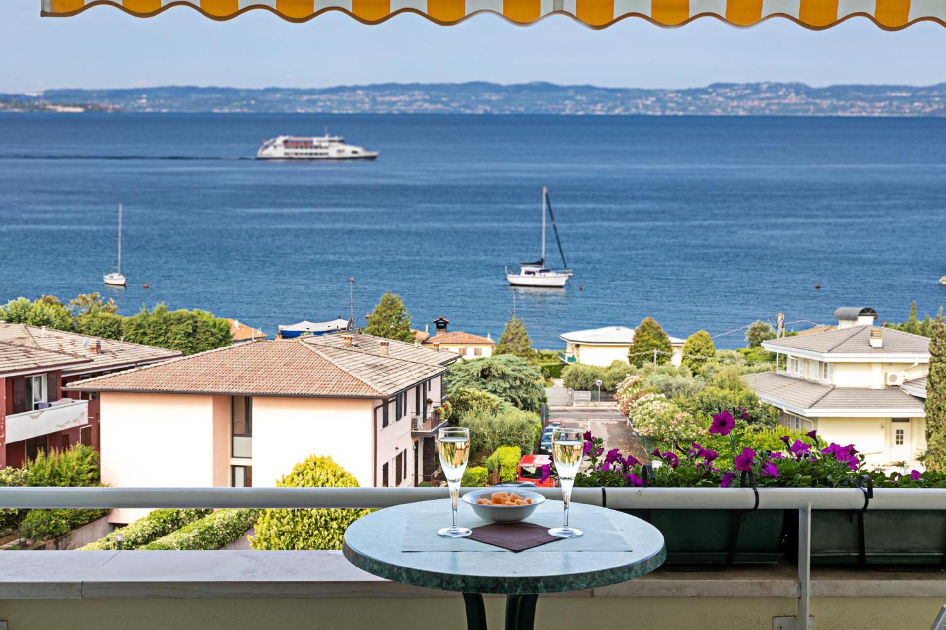 Hotel Gardenia & Villa Charme Adults Friendly 4Star Service Bardolino Luaran gambar