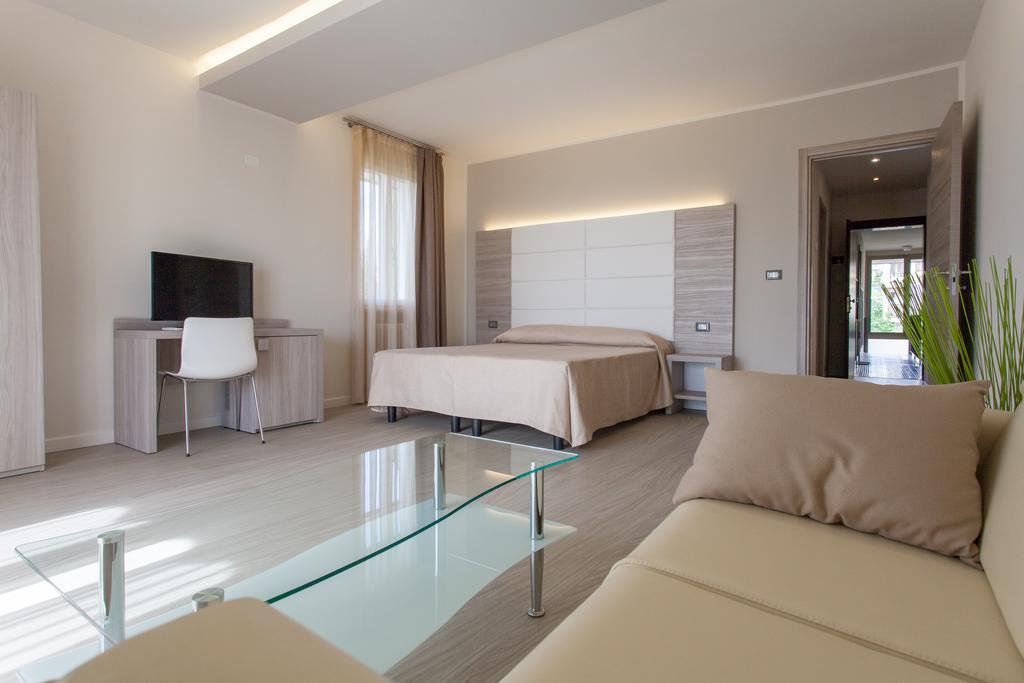 Hotel Gardenia & Villa Charme Adults Friendly 4Star Service Bardolino Luaran gambar