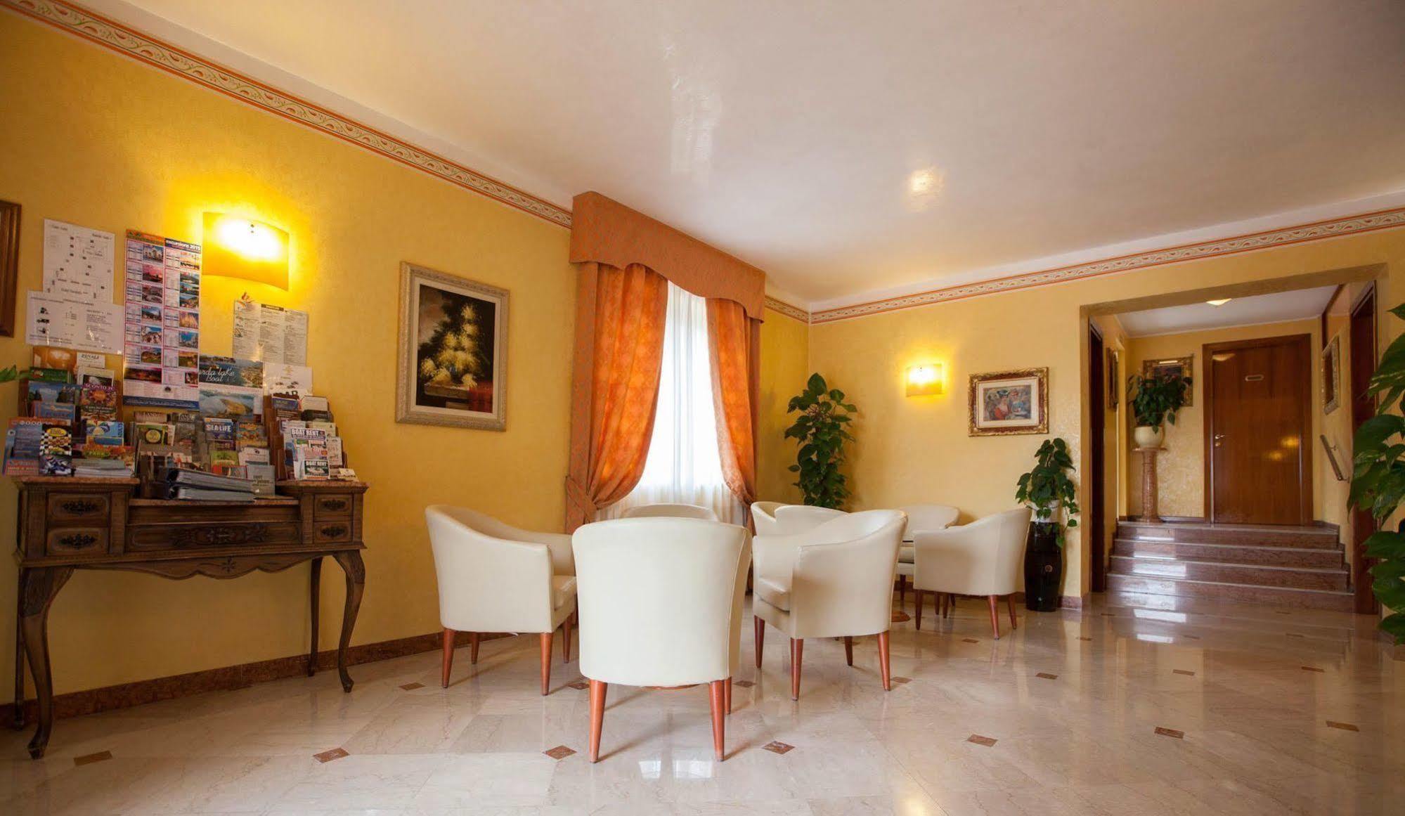 Hotel Gardenia & Villa Charme Adults Friendly 4Star Service Bardolino Luaran gambar